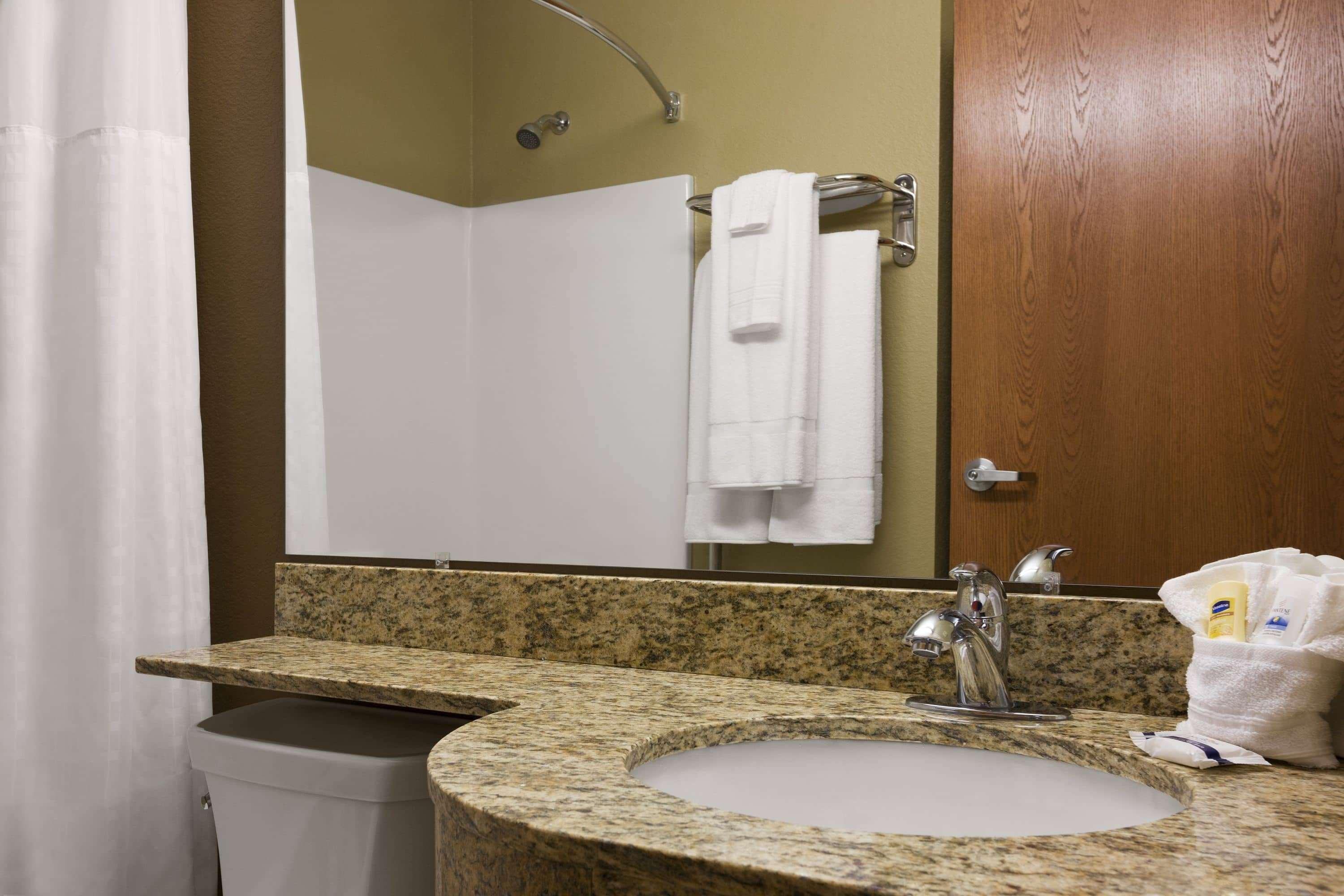 Microtel Inn & Suites Kenedy Exterior photo