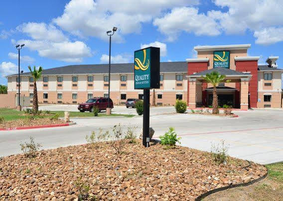 Microtel Inn & Suites Kenedy Exterior photo